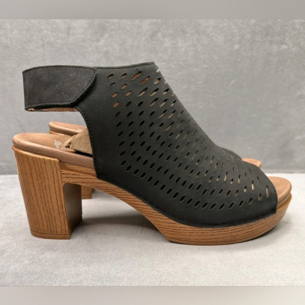 Dansko Danae Sandals Platform Heel EU 40 / US 9.5-10 Like New